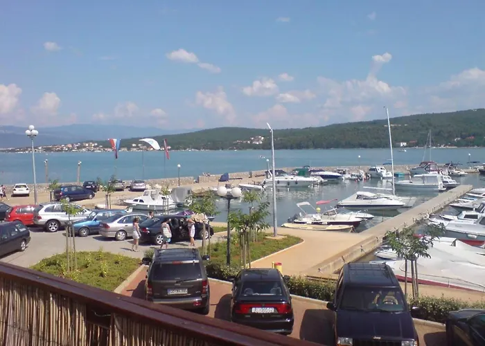 Insel Krk - Restauriertes Steinhaus By Interhome Cizici